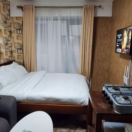 Lovely & Cozy Compact Studio Near Airport With Rooftop View Apartment Nairobi Ngoại thất bức ảnh
