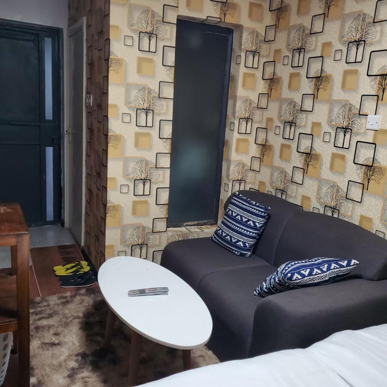 Lovely & Cozy Compact Studio Near Airport With Rooftop View Apartment Nairobi Ngoại thất bức ảnh