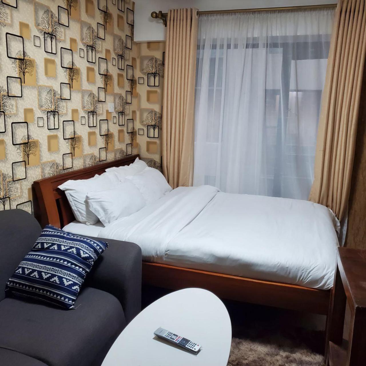 Lovely & Cozy Compact Studio Near Airport With Rooftop View Apartment Nairobi Ngoại thất bức ảnh