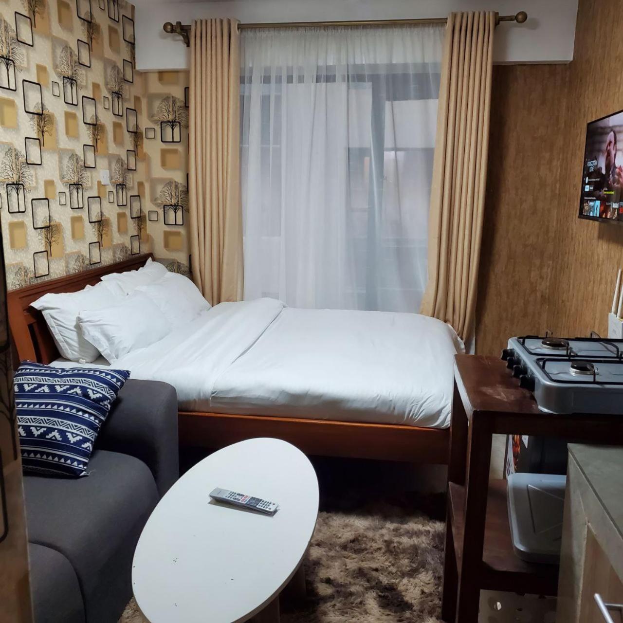 Lovely & Cozy Compact Studio Near Airport With Rooftop View Apartment Nairobi Ngoại thất bức ảnh