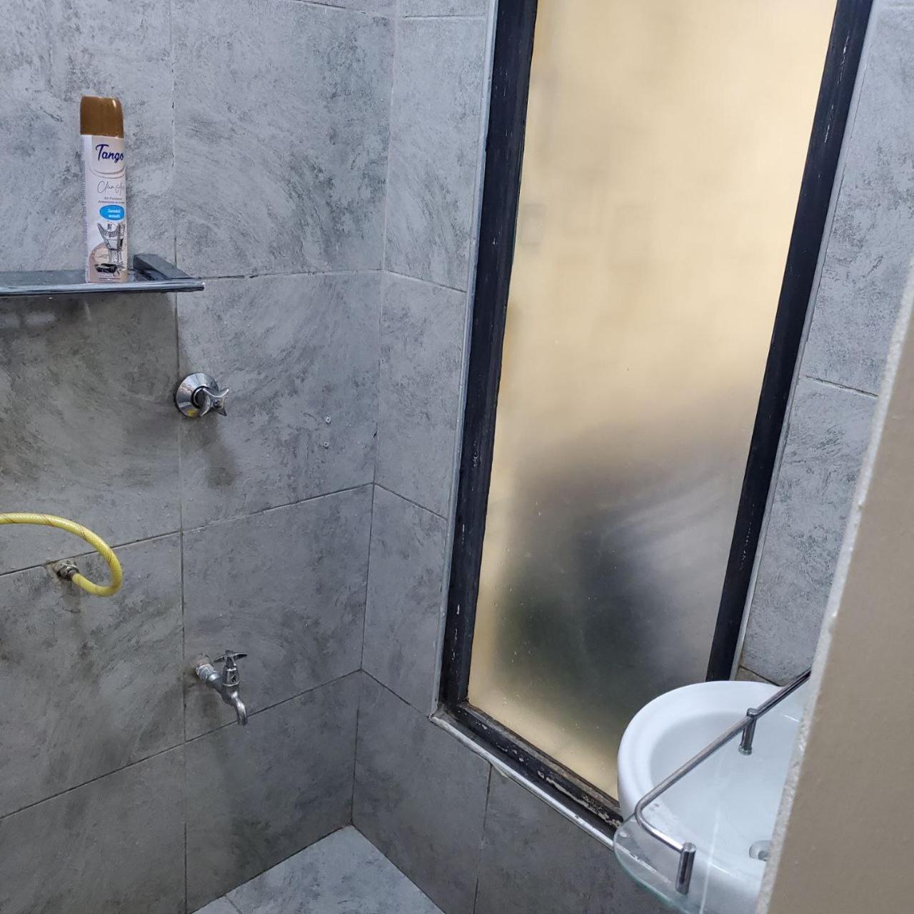 Lovely & Cozy Compact Studio Near Airport With Rooftop View Apartment Nairobi Ngoại thất bức ảnh