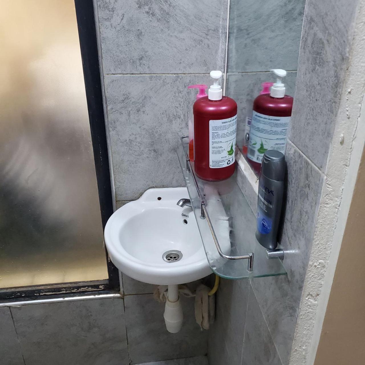 Lovely & Cozy Compact Studio Near Airport With Rooftop View Apartment Nairobi Ngoại thất bức ảnh