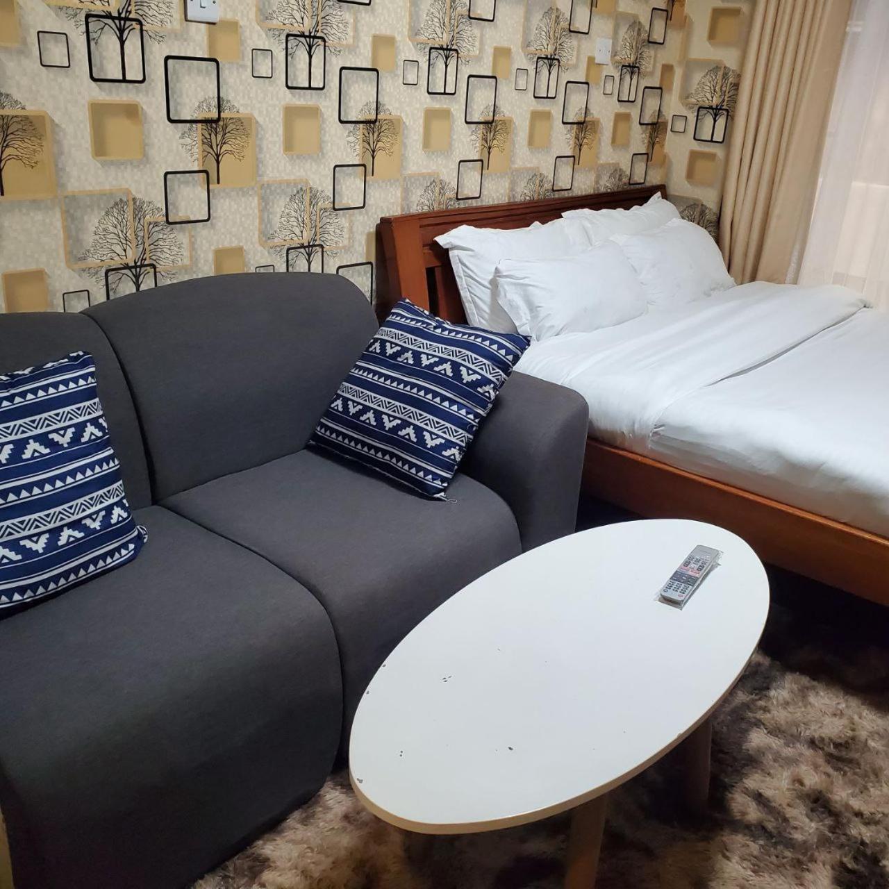 Lovely & Cozy Compact Studio Near Airport With Rooftop View Apartment Nairobi Ngoại thất bức ảnh