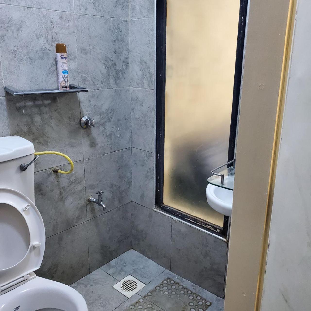 Lovely & Cozy Compact Studio Near Airport With Rooftop View Apartment Nairobi Ngoại thất bức ảnh